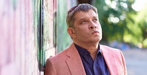 4. martā 30. Zvaigžņu festivāla atklāšanā pirmatskaņos Artura Maskata Trīskāršo koncertu "Bērnības taureņu dejas"