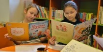 PAŠUS MAZĀKOS KOPĀ AR VECĀKIEM AICINA UZ BIBLIOTĒKU
