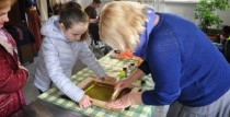 VENTSPILS MUZEJS SKOLĒNU BRĪVDIENĀS AICINA UZ RADOŠAJĀM DARBNĪCĀM 