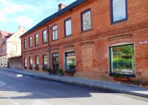 Kandavā amatnieku izstrādājumi nopērkami salonā/veikalā PŪRA LĀDE