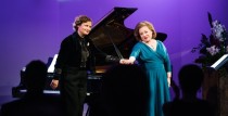 10. jūlijā Ingas Kalnas jauno albumu “Das Rosenband” prezentēs “Lielajā dzintarā”