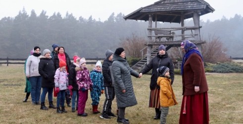 Eksursija pa Ventspils novadiem – “Pavasara saulgrieži. Tradīciju ceļojums.”