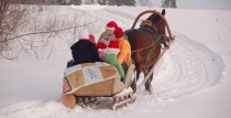 Ziemas izklaide lieliem un maziem - izbrauciens kamanās!