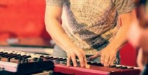 VENTSPILĪ NOTIKS 10. MŪSDIENU RITMA MŪZIKAS FESTIVĀLS UN MEISTARKLASES “VENTSPILS GROOVE 2015”