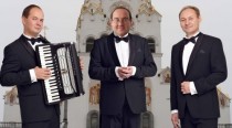 IEMĪĻOTU KRIEVU MELODIJU KONCERTĀ UZSTĀSIES ANSAMBLIS “THE RUSSIAN SONG”
