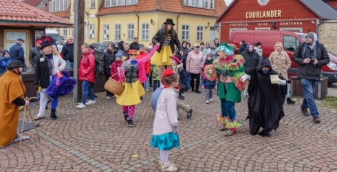 Pasaules cirka diena Ventspils tirgū